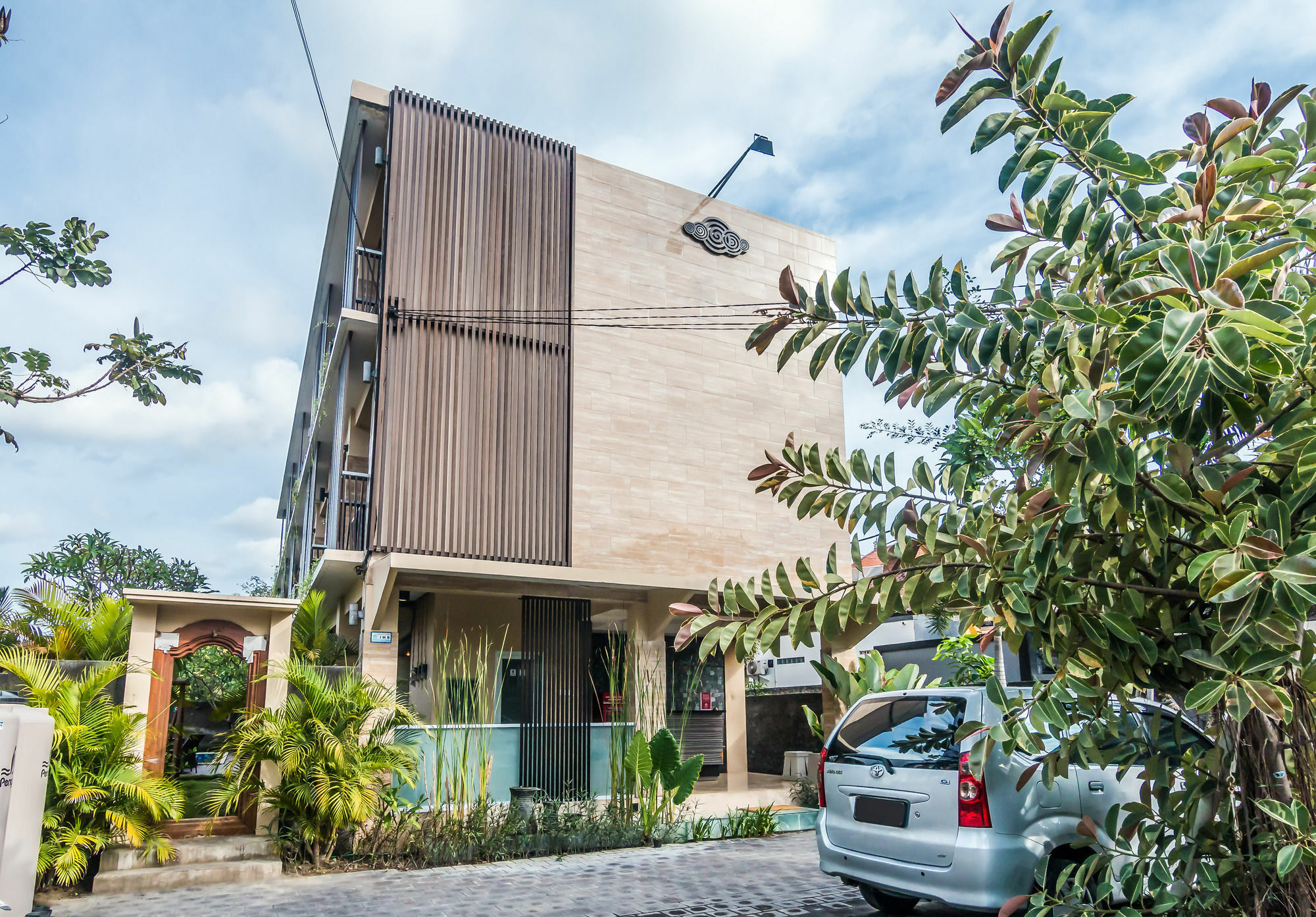 Zen Rooms Basic Jimbaran Taman Mulia Exterior photo