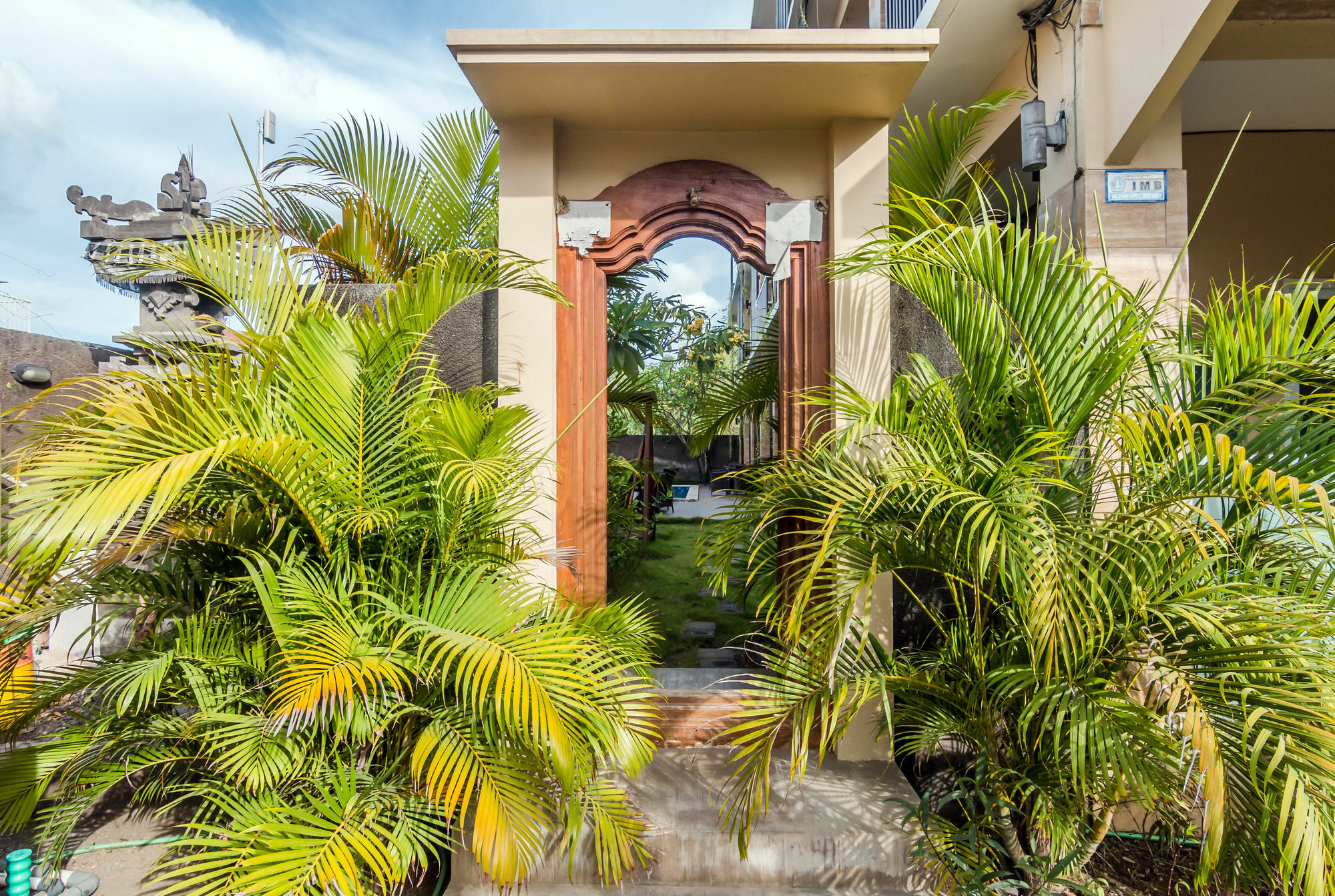 Zen Rooms Basic Jimbaran Taman Mulia Exterior photo